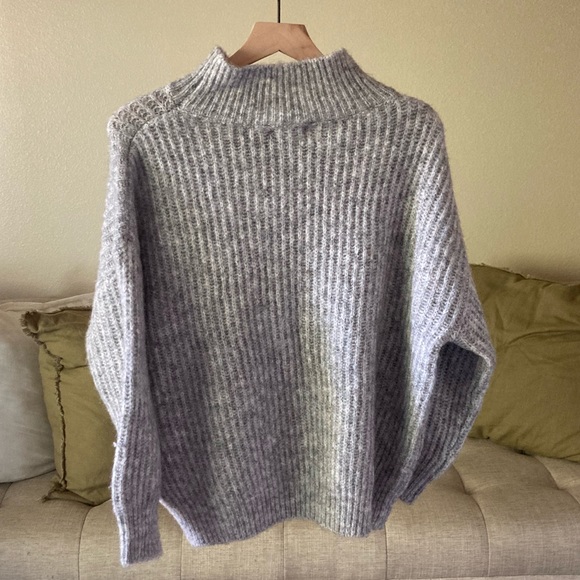 SOLD - NWT FRNCH Soft Oversized Long Sleeve Knit Grey Sweater - Picture 5 of 6